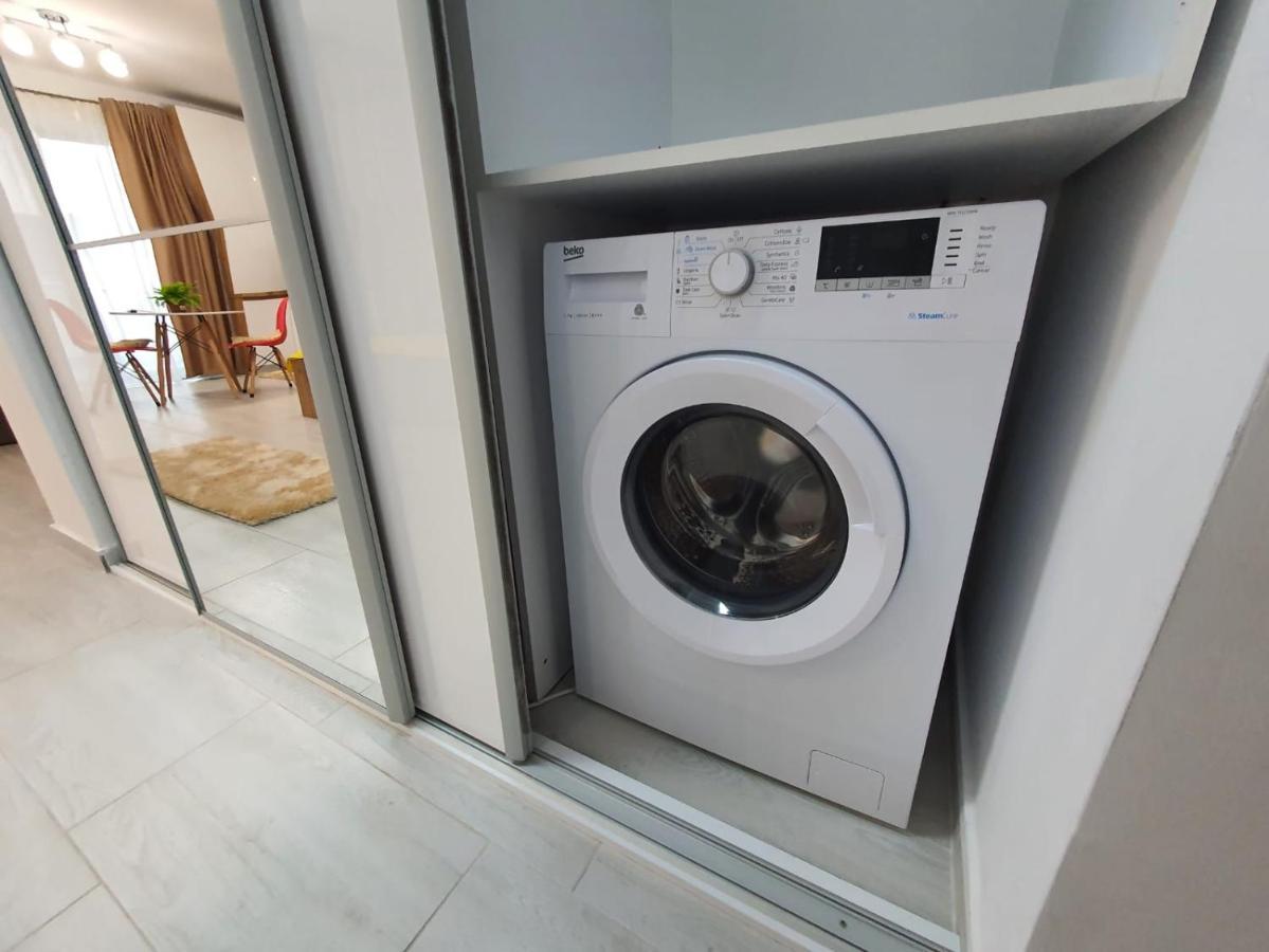 Listone' Apartment 12 Mamaia Nord Năvodari Buitenkant foto
